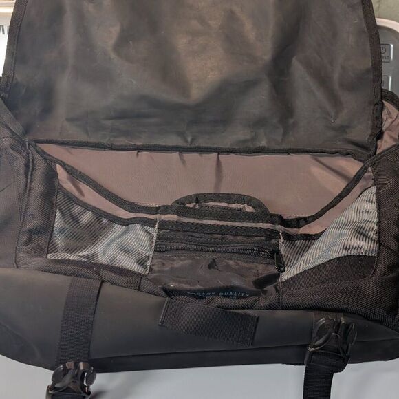 Timbuk2 messenger bag - Picture 1 of 4